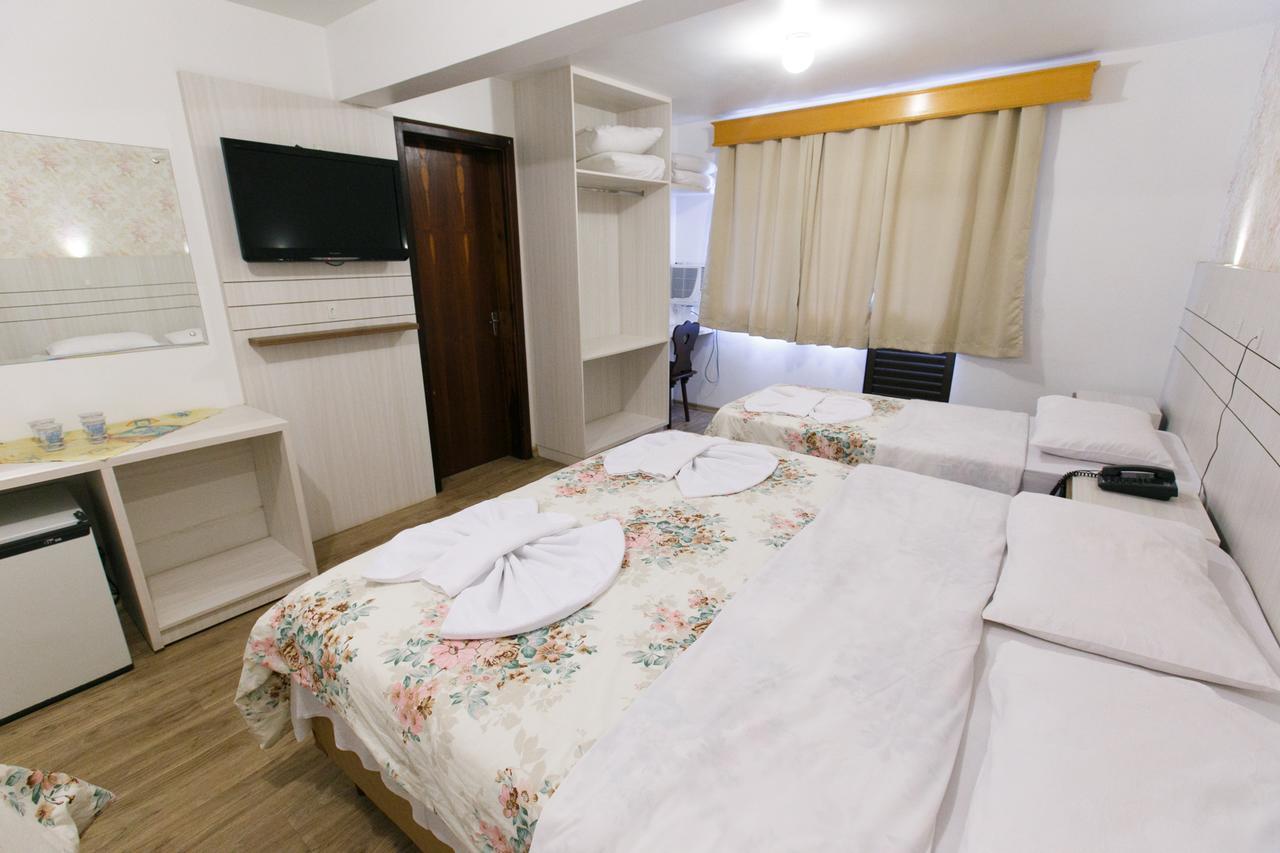 Hotel 13 Linden Treze Tílias Eksteriør billede